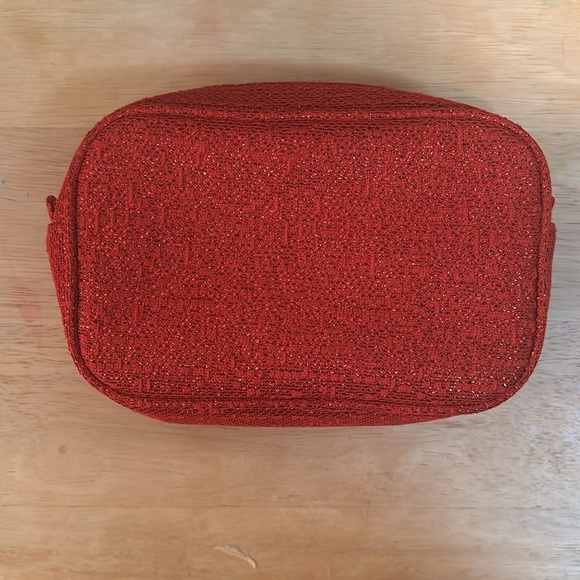 Chanel Cosmetic Beauty Pouch NEW - Picture 3 of 3